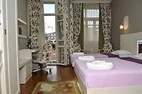 Oemer Hayyam Suites Isztambul 0*,